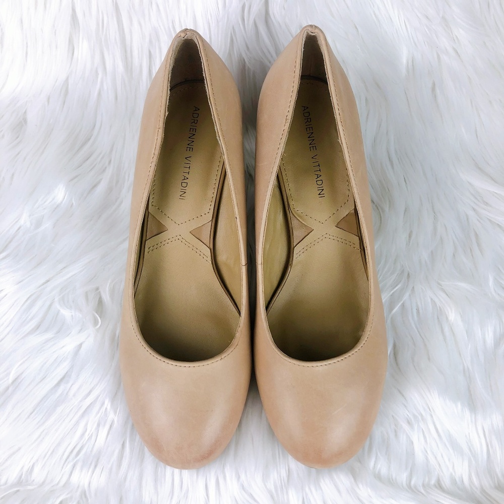 NWOB Adrienne Vittadini Leather Pumps